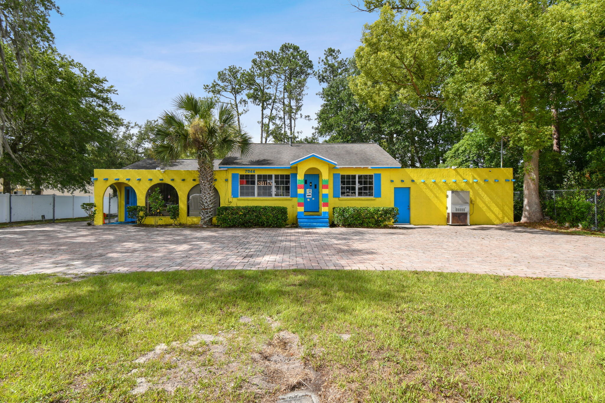 7044 Beach Blvd, Jacksonville, FL for sale Building Photo- Image 1 of 52