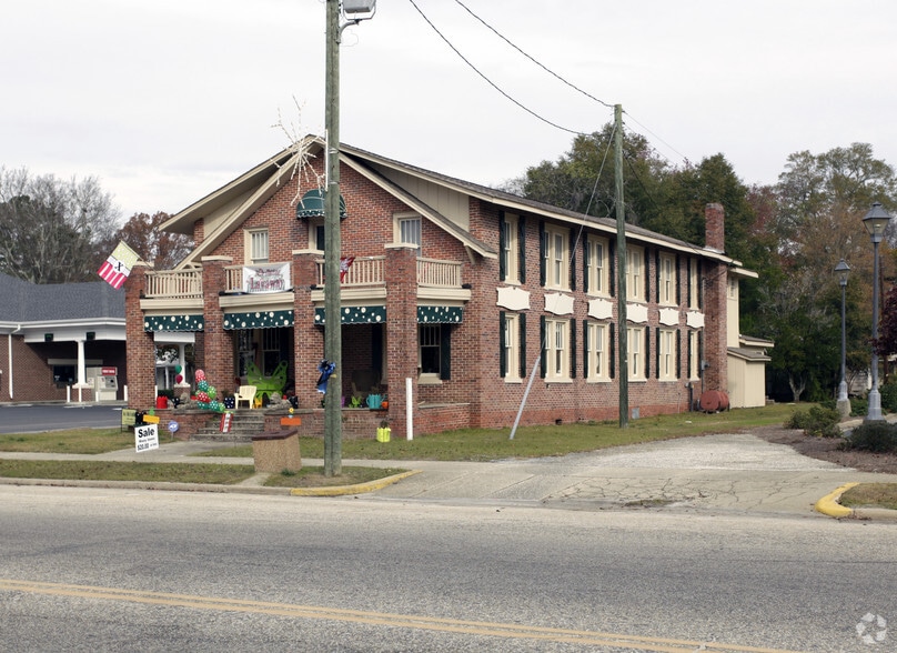 214 W Broad St, Elizabethtown, NC for sale - Building Photo - Image 2 of 2