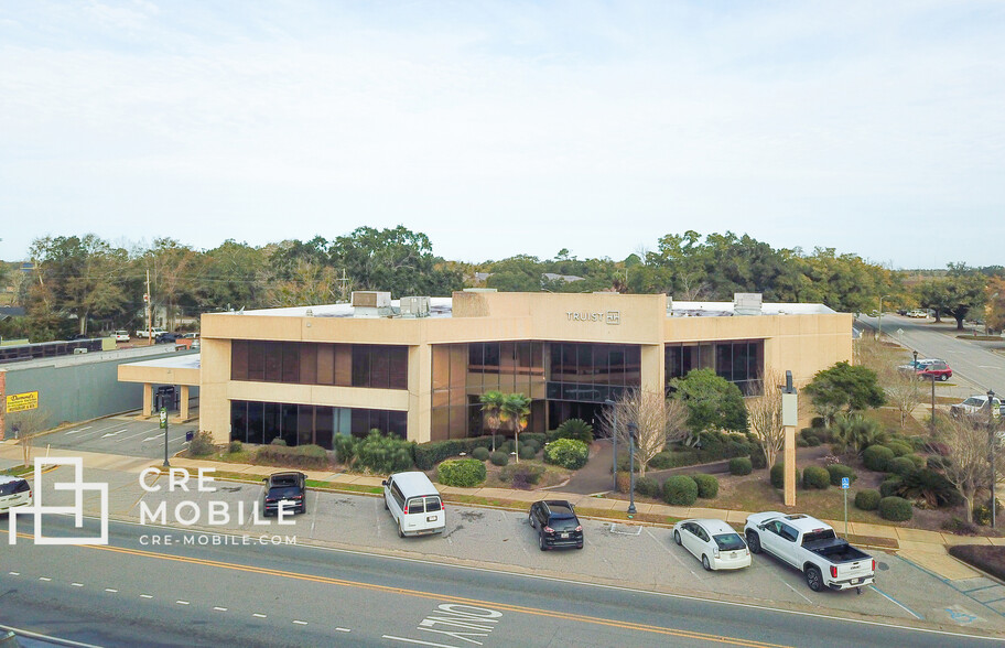 200 W Laurel Ave, Foley, AL for lease - Building Photo - Image 1 of 15