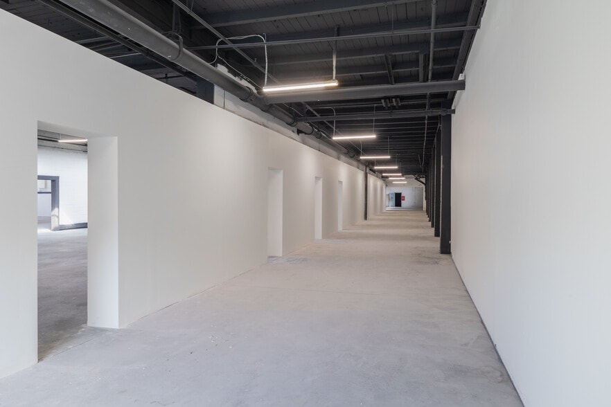 Flexible Warehouse with Extensive CapEx portfolio of 2 properties for sale on LoopNet.com - Matterport 3D Scan - Image 3 of 26