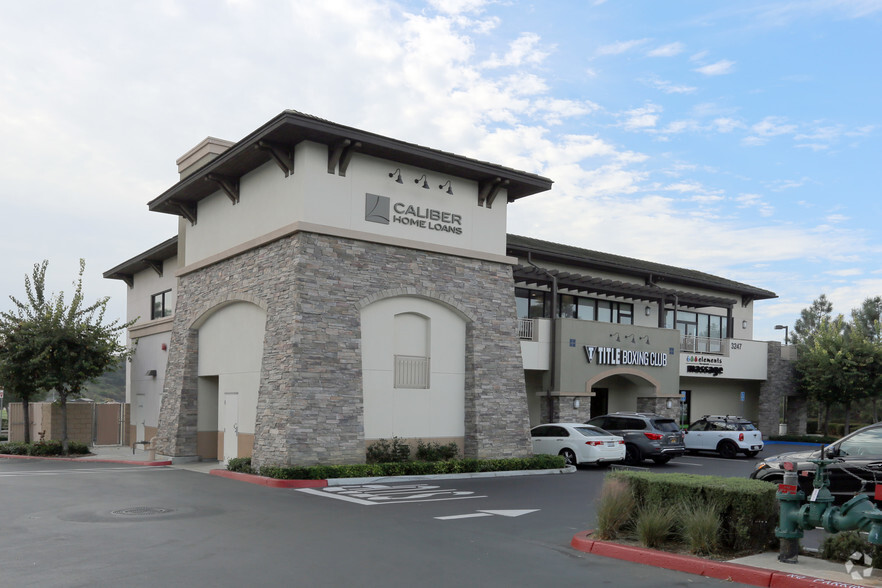 3231-3263 Rancho Santa Fe Rd, Carlsbad, CA for lease - Primary Photo - Image 2 of 6