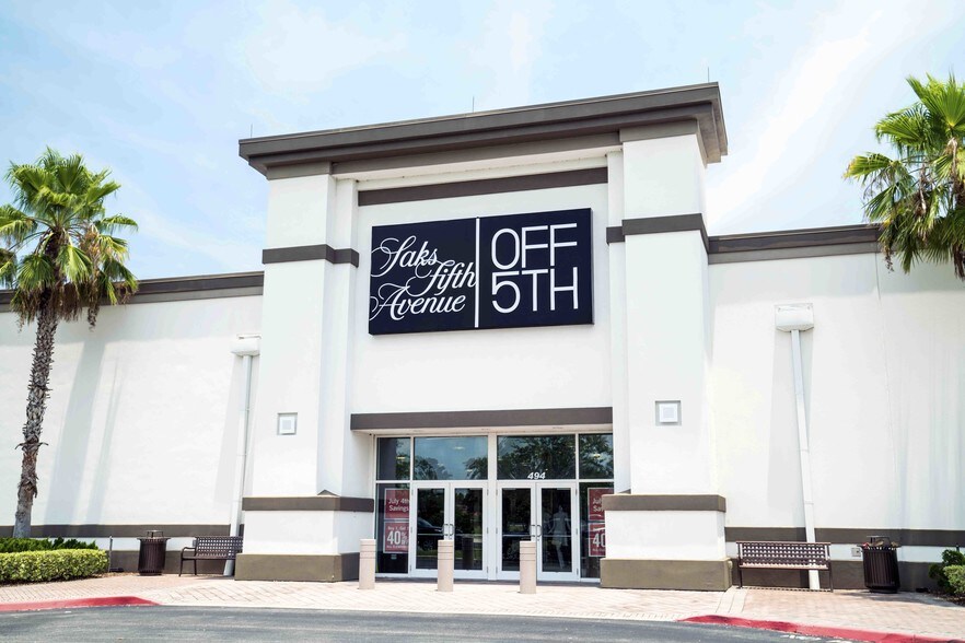 outlet mall sale