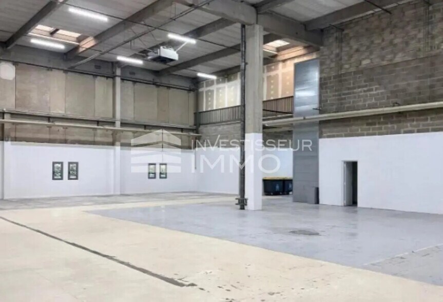 Flex in Sarcelles for lease - Interior Photo - Image 3 of 5