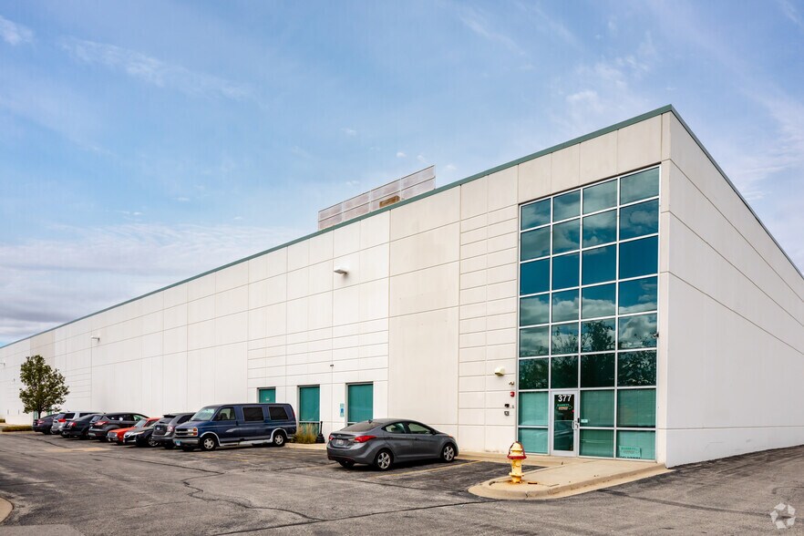 371-377 Meyer Rd, Bensenville, IL for sale - Primary Photo - Image 1 of 1