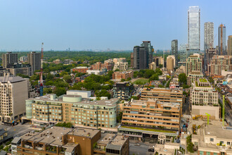 55 Avenue Rd, Toronto, ON - aerial  map view