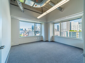 350 N LaSalle St, Chicago, IL for lease Interior Photo- Image 2 of 7