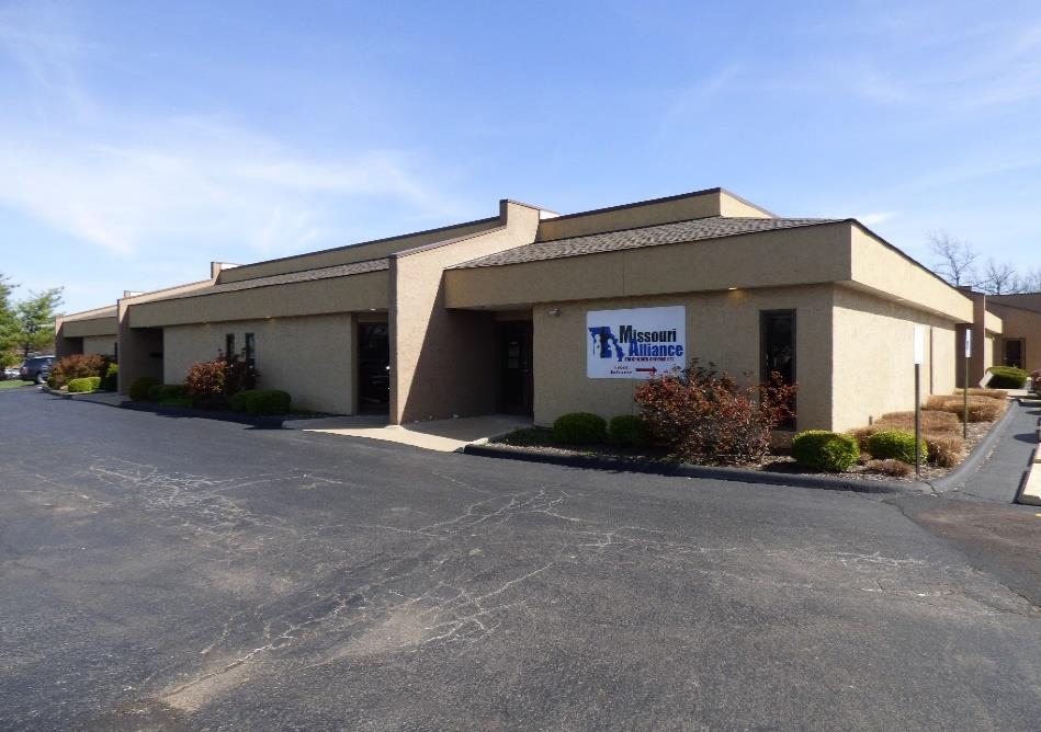 8-20 Worthington Access Dr, Maryland Heights, MO for lease Building Photo- Image 1 of 16