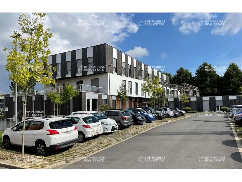 Office in VILLENEUVE-D'ASCQ for lease Building Photo- Image 1 of 23