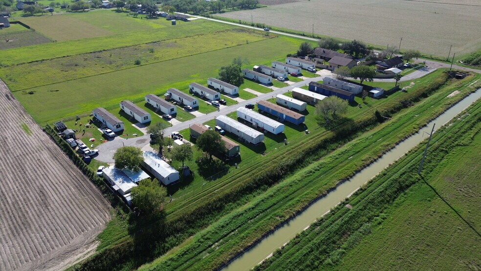 21601 New Combes Hwy, Combes, TX for sale - Building Photo - Image 1 of 1