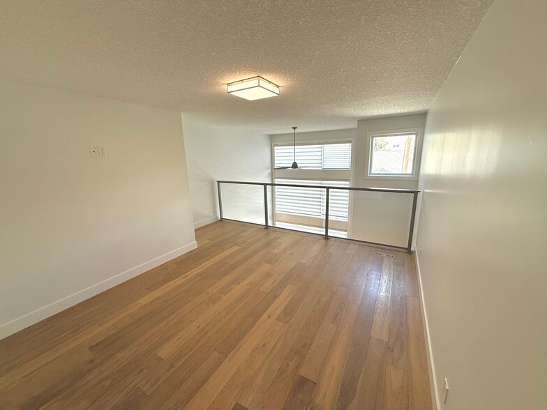 613 3rd Ave NE, Calgary, AB for sale - Building Photo - Image 3 of 42