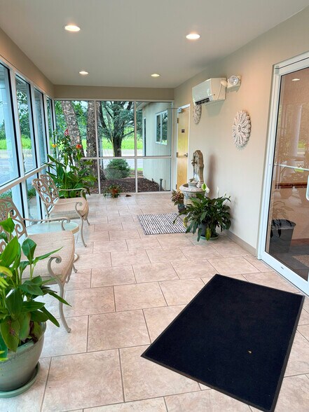 4676 PA-309, Center Valley, PA for sale - Interior Photo - Image 2 of 9