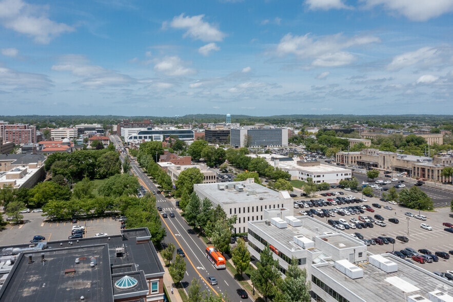 1399 Franklin Ave, Garden City, NY for lease - Aerial - Image 2 of 7