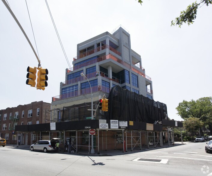 37-02 Astoria Blvd, Astoria, NY for sale - Primary Photo - Image 1 of 1