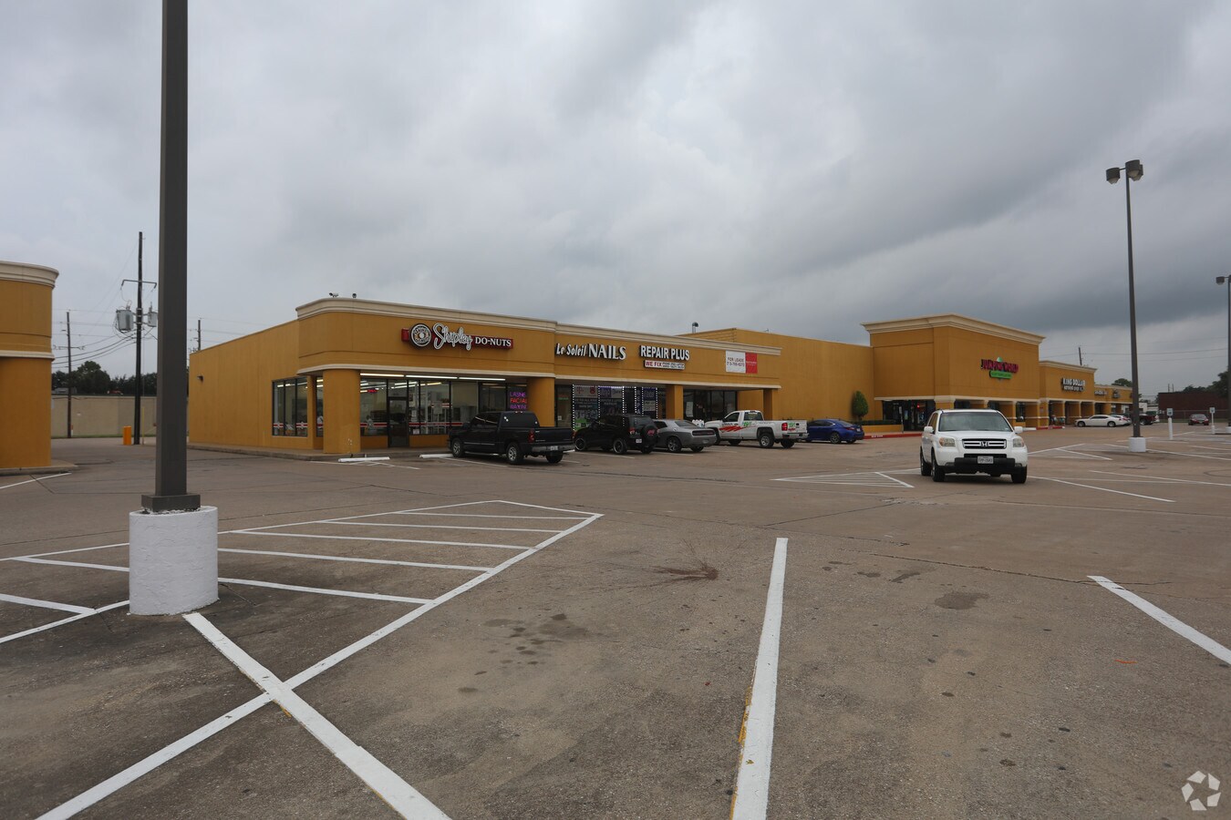 1412114191 Northwest Fwy, Houston, TX 77040