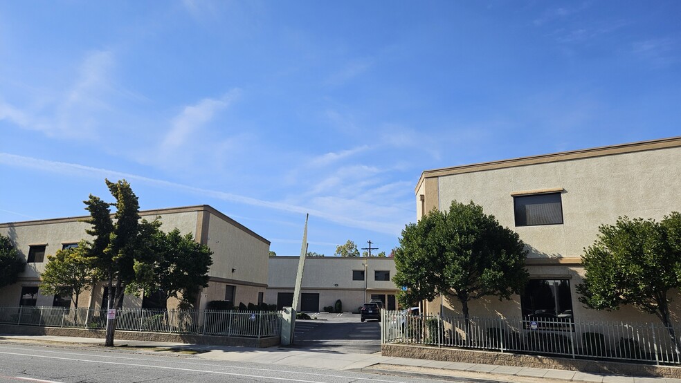 145 N Sierra Madre Blvd, Pasadena, CA for lease - Building Photo - Image 2 of 5