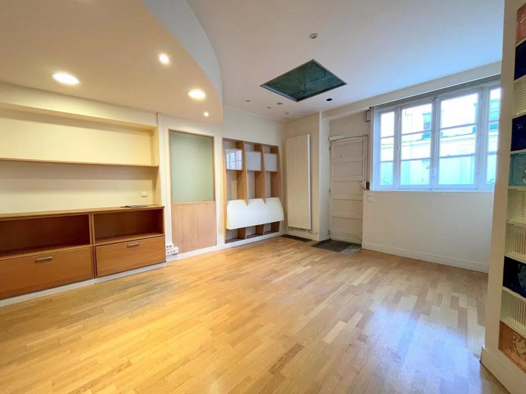 Office in Saint-Germain-en-Laye for sale Interior Photo- Image 1 of 6