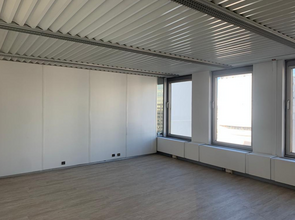 Office in Puteaux for lease Interior Photo- Image 2 of 3