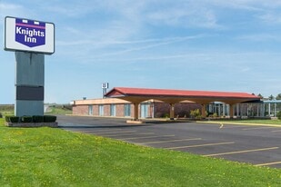 Napoleon Inn and Suites - Motel