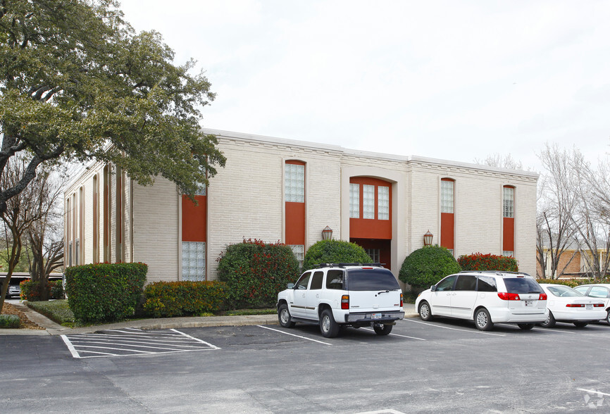 7809 Broadway St, San Antonio, TX for lease - Primary Photo - Image 1 of 11