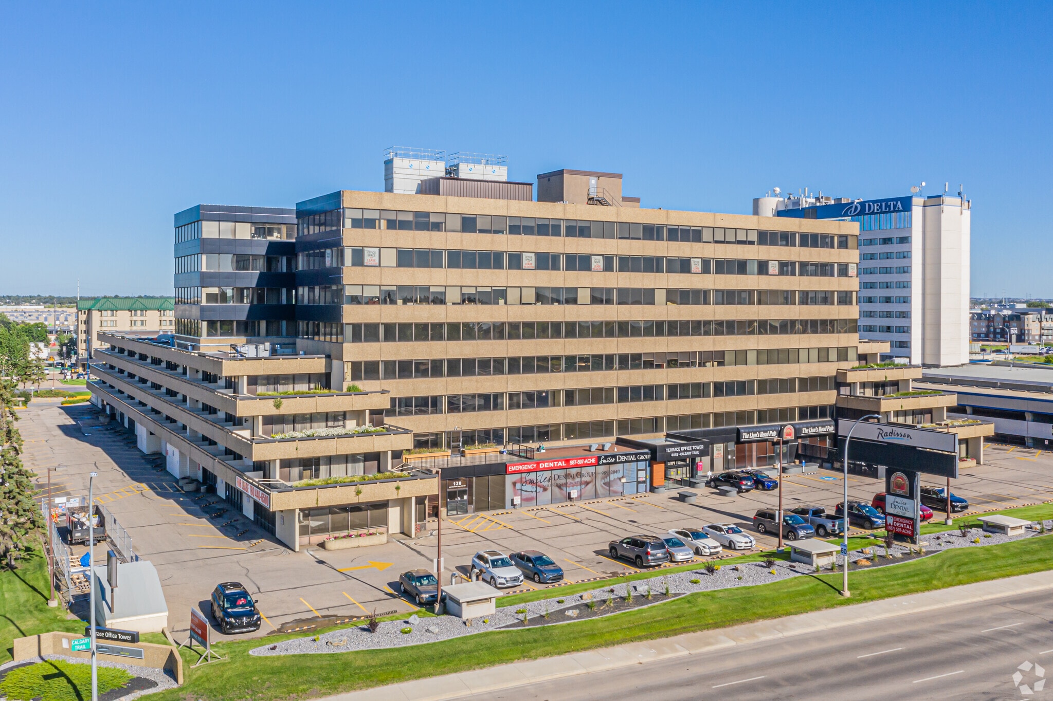 4445 Calgary Trl, Edmonton, AB for lease Building Photo- Image 1 of 6