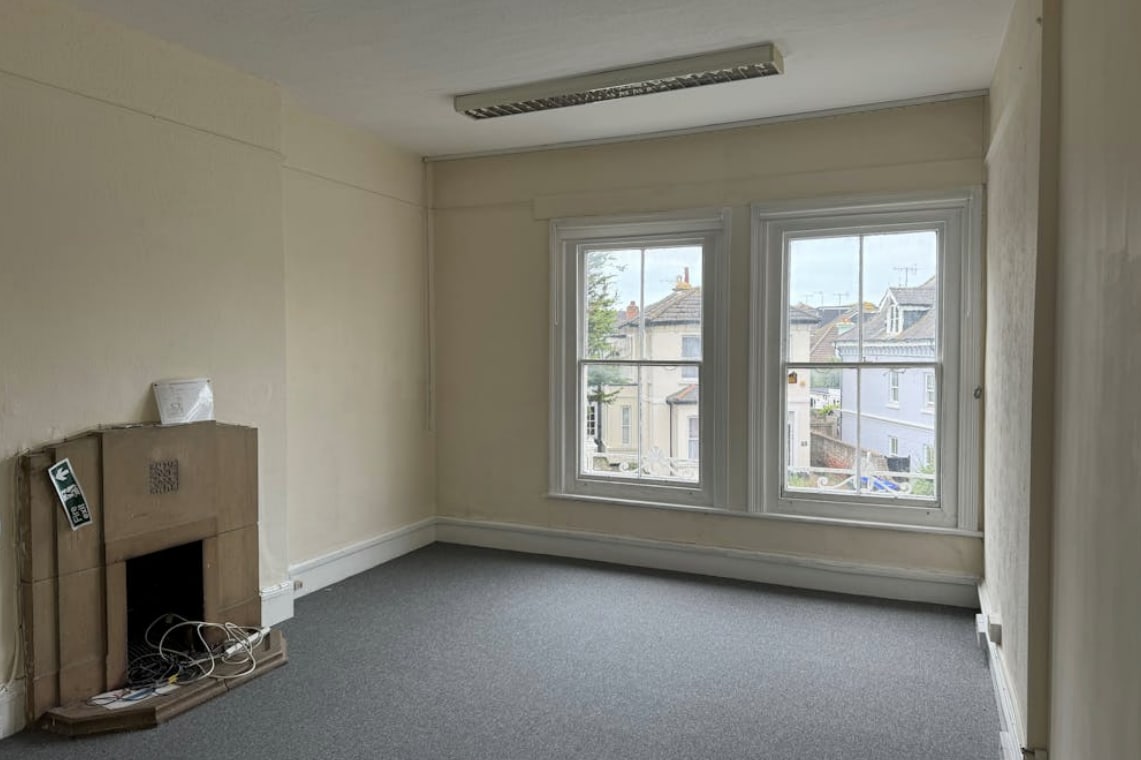30-32 Teville Rd, Worthing for lease Interior Photo- Image 1 of 9
