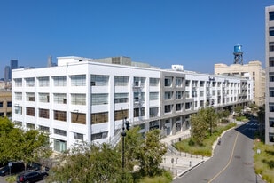 SPACES Fashion - Warehouse