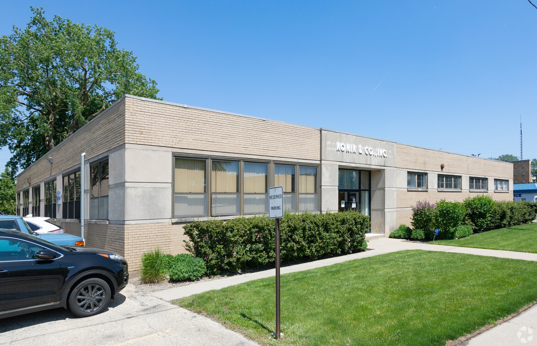 7535 Lincoln Ave, Skokie, IL for sale Primary Photo- Image 1 of 1