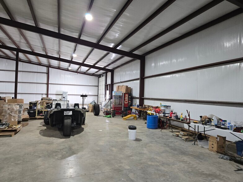 2500 Climer Cir, Amarillo, TX for lease - Building Photo - Image 2 of 6