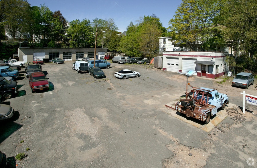 5153 Prospect St, Bristol, CT 06010 Retail for Sale