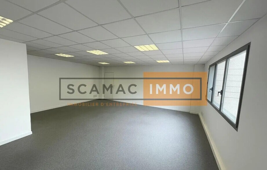 Flex in Bussy-Saint-Georges for sale - Building Photo - Image 3 of 10