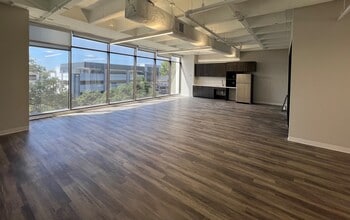 3626 N Hall St, Dallas, TX for lease Interior Photo- Image 2 of 7