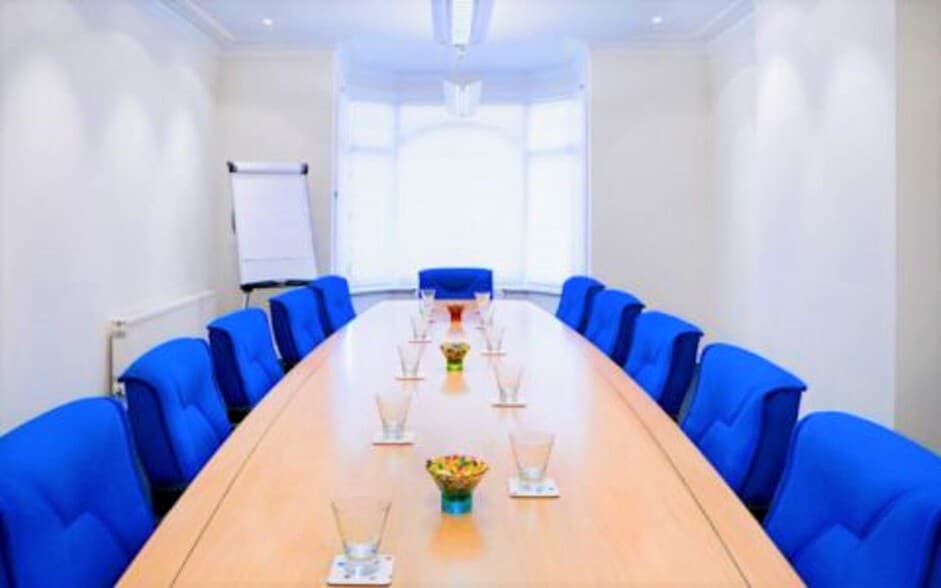 1229-1235 Stratford Rd, Birmingham for lease - Interior Photo - Image 2 of 15