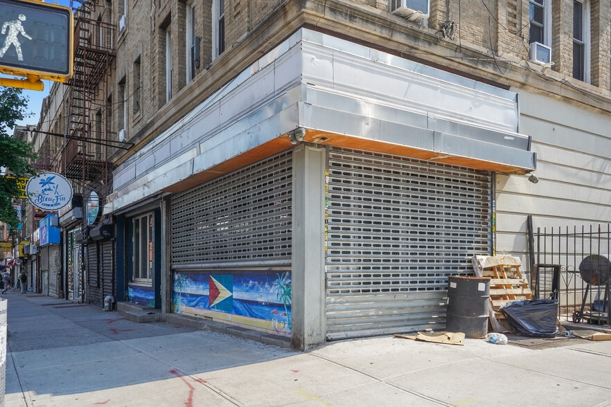 701 Saint Marks Ave, Brooklyn, NY for lease - Building Photo - Image 2 of 10