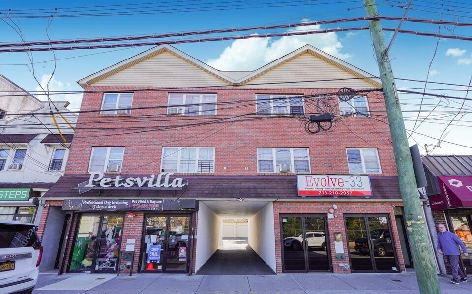 56-58 New Dorp Plz S, Staten Island, NY for sale Building Photo- Image 1 of 1