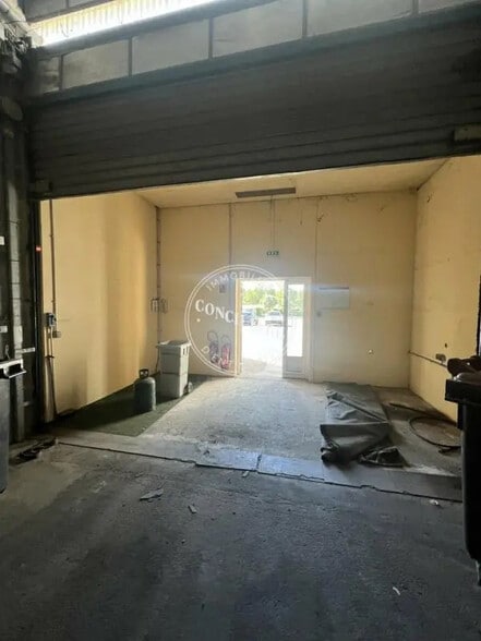 15 Rue De Marclan, Muret for lease - Interior Photo - Image 3 of 7