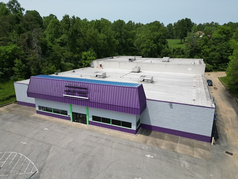 109 Mall Rd, Barboursville, WV for lease - Building Photo - Image 2 of 5