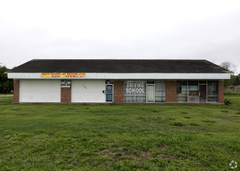 12280 Almeda Dr, Houston, TX for lease - Primary Photo - Image 1 of 3