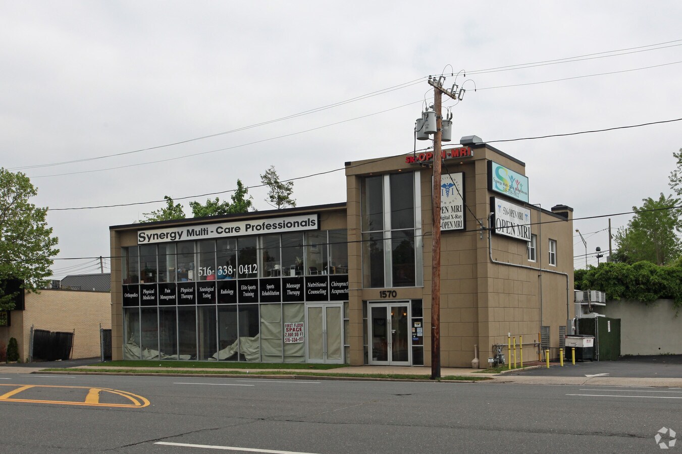 1570 Old Country Rd, Westbury, NY 11590