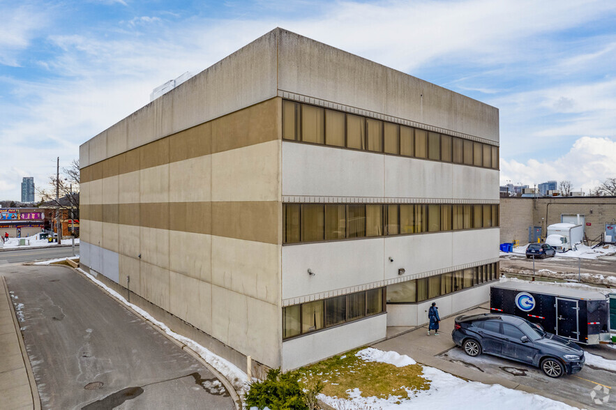 4544 Sheppard Ave, Toronto, ON for lease - Building Photo - Image 3 of 5