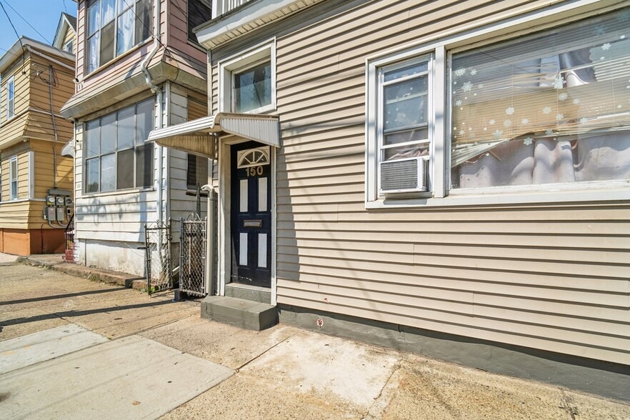 150 Martin St, Paterson, NJ for sale - Building Photo - Image 2 of 7