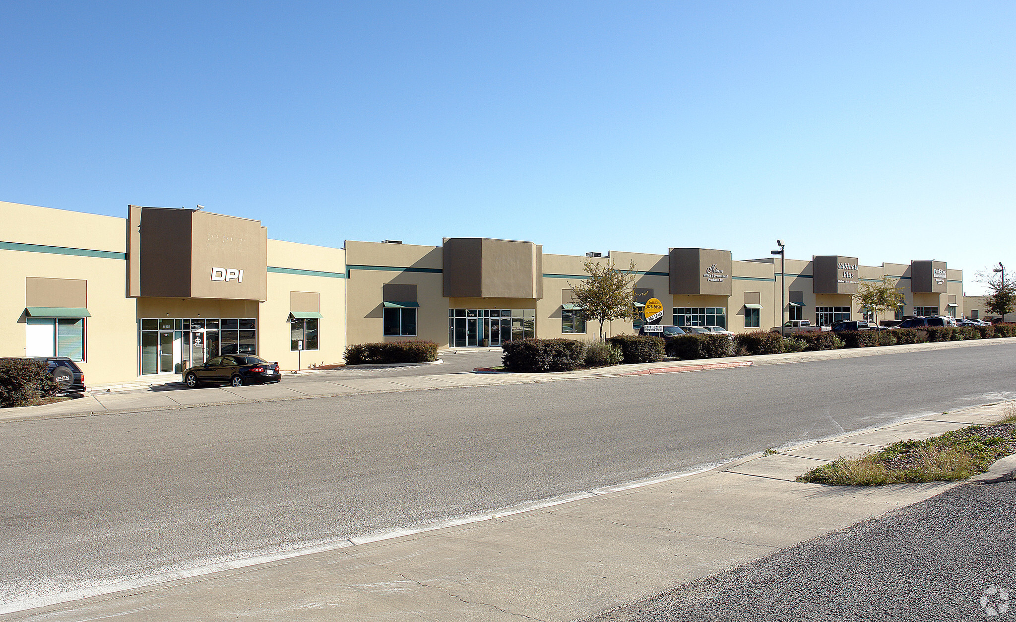 16120 College Oak Dr, San Antonio, TX for lease Primary Photo- Image 1 of 12