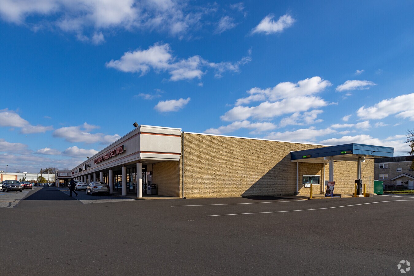 3362 Grant Ave, Philadelphia, PA 19114