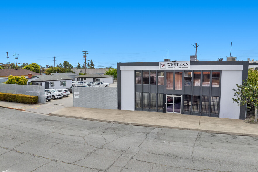 3235 F St, San Diego, CA for lease - Building Photo - Image 1 of 4