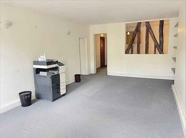 2 Rue Mouton-Duvernet, Paris for lease - Building Photo - Image 2 of 10