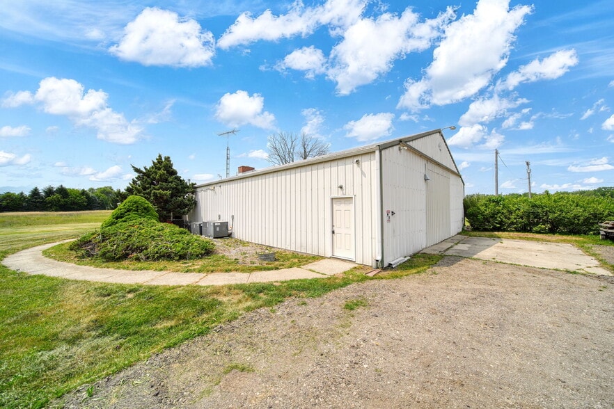 5550 Carleton Rd, Palmyra, MI for sale - Building Photo - Image 2 of 53