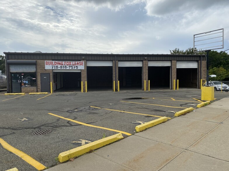 2534 Forest Ave, Staten Island, NY for lease - Building Photo - Image 2 of 2