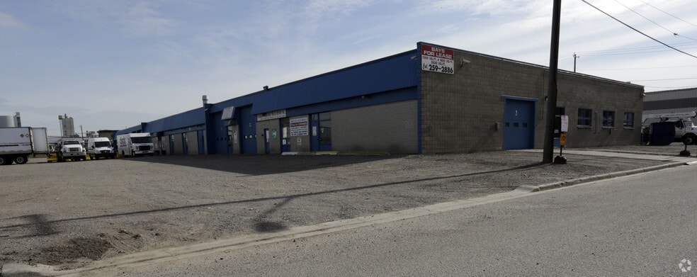 4150 14A St SE, Calgary, AB for lease - Building Photo - Image 2 of 16