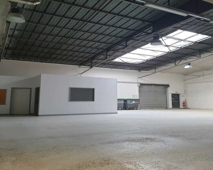 Flex in Toulouse for lease - Building Photo - Image 2 of 7