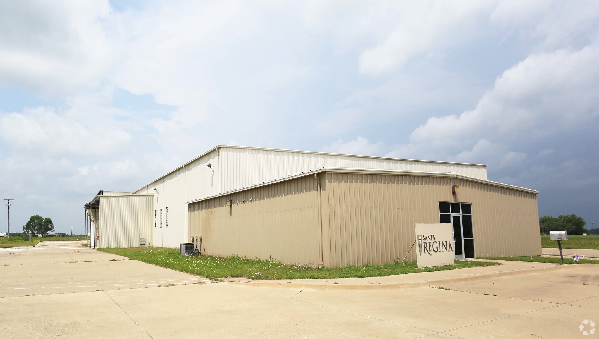 1405 N Interstate 45, Palmer, TX for sale Primary Photo- Image 1 of 1