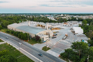 More details for 500 Rue Saint-Eustache, Saint-eustache, QC - Industrial for Sale